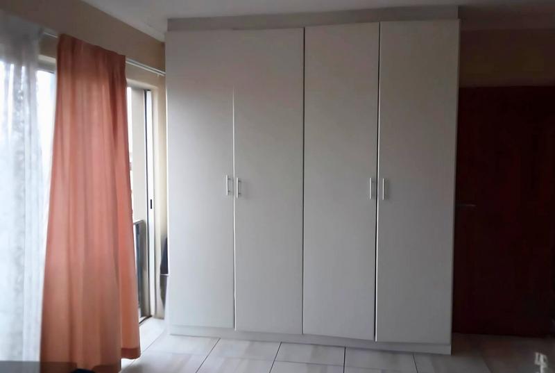 2 Bedroom Property for Sale in Heiderand Western Cape